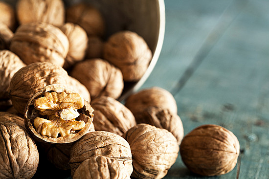 Health benefits of walnuts featured image