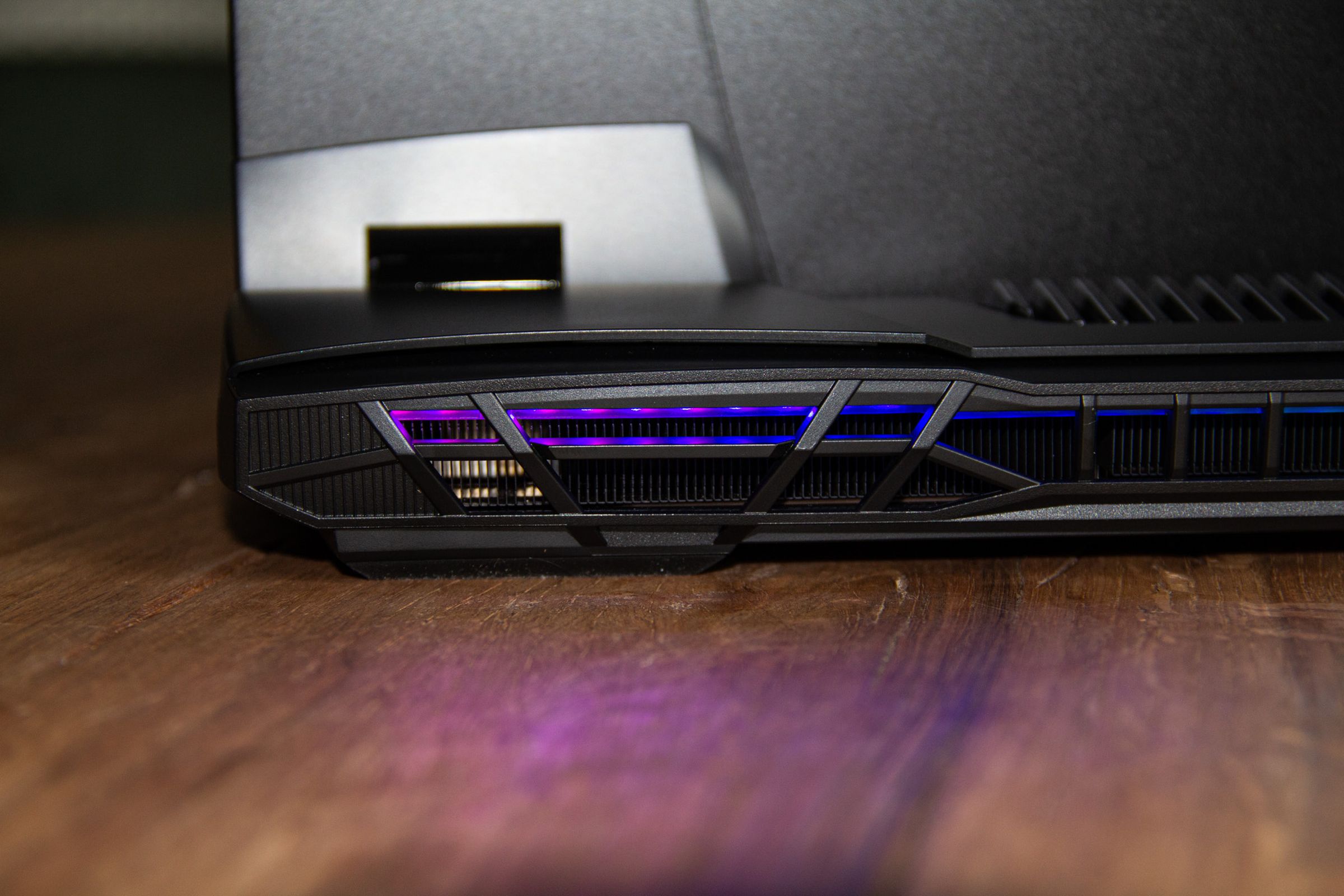 The back left vent of the MSI Titan GT77 HX.