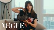 Emily Ratajkowski rivela cosa custodisce nella sua borsa