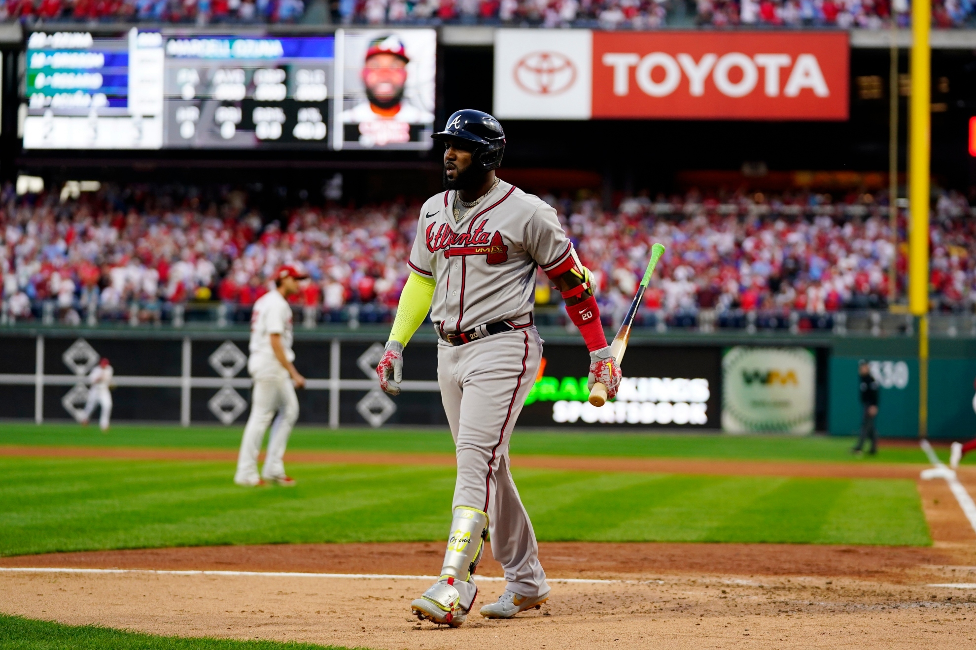 Marcell Ozuna facing Philadelphia / AP