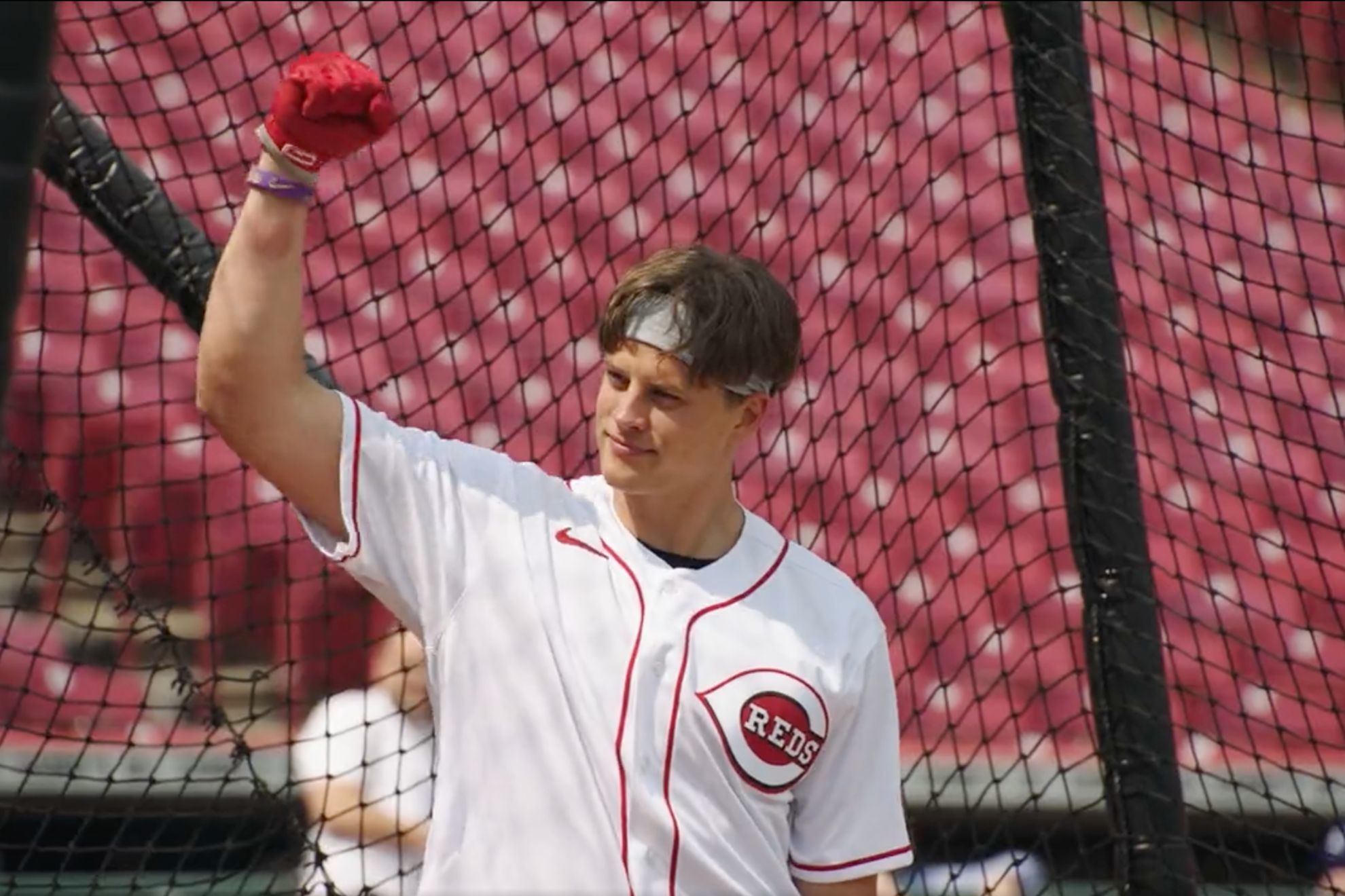 Burrow took batting practice with several of his Bengals teammates