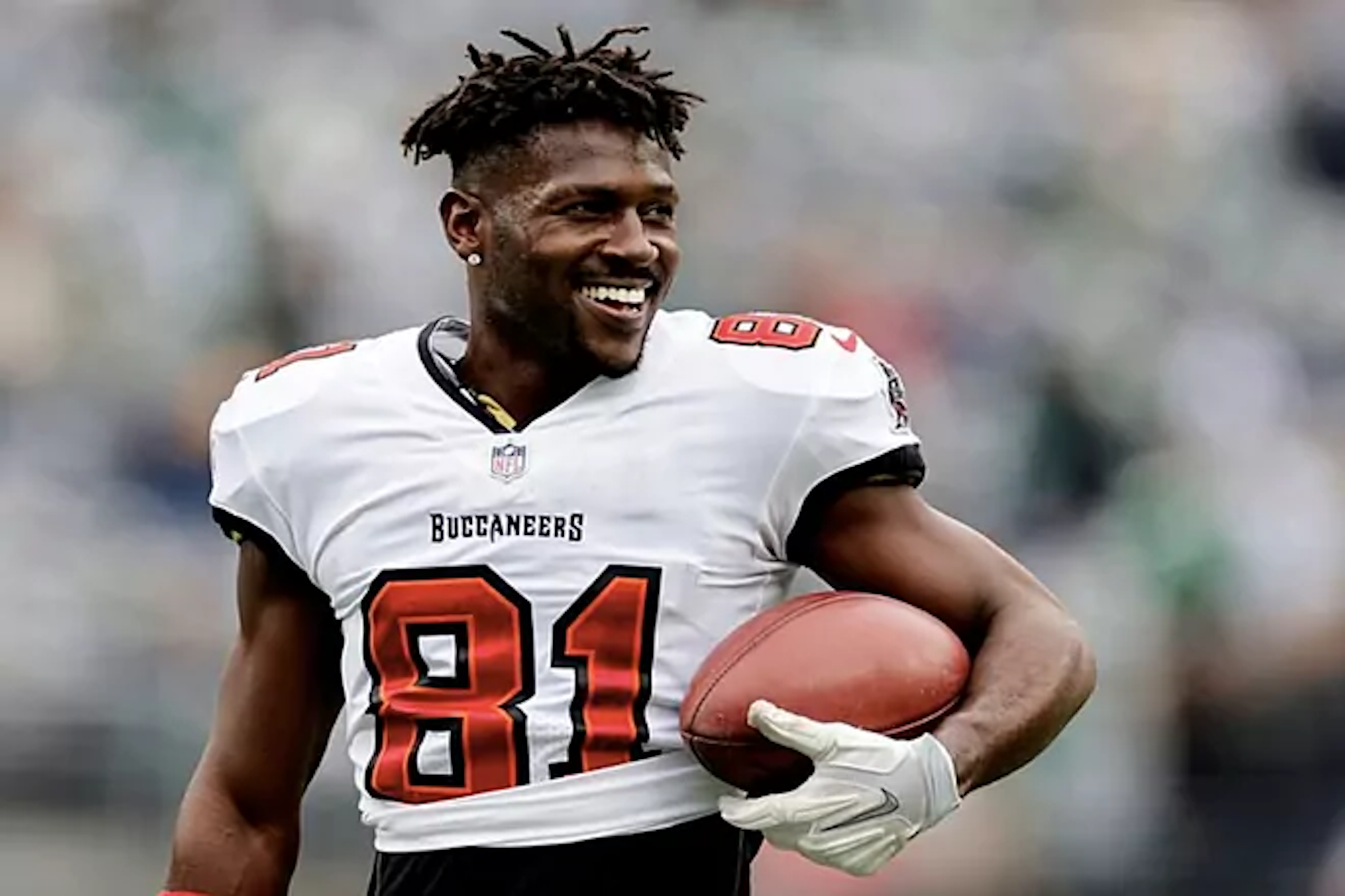 Antonio Brown calls himself a troll and reveals why he never apologised for Tom Brady ex-wife insult