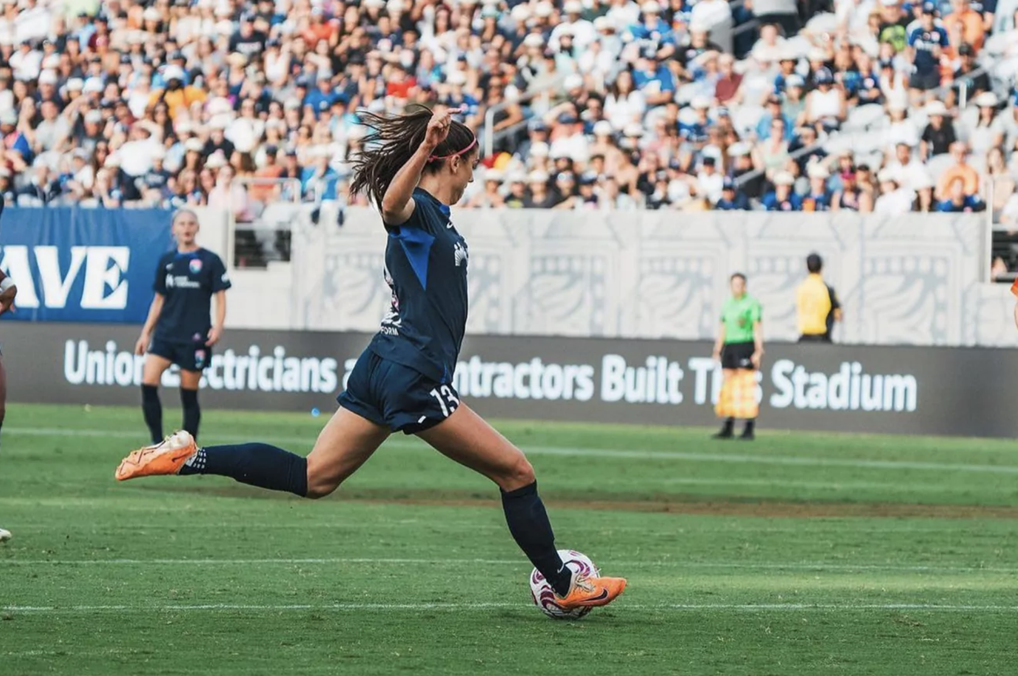 Alex Morgan and the hard tackle thats setting off alarm bells in San Diego