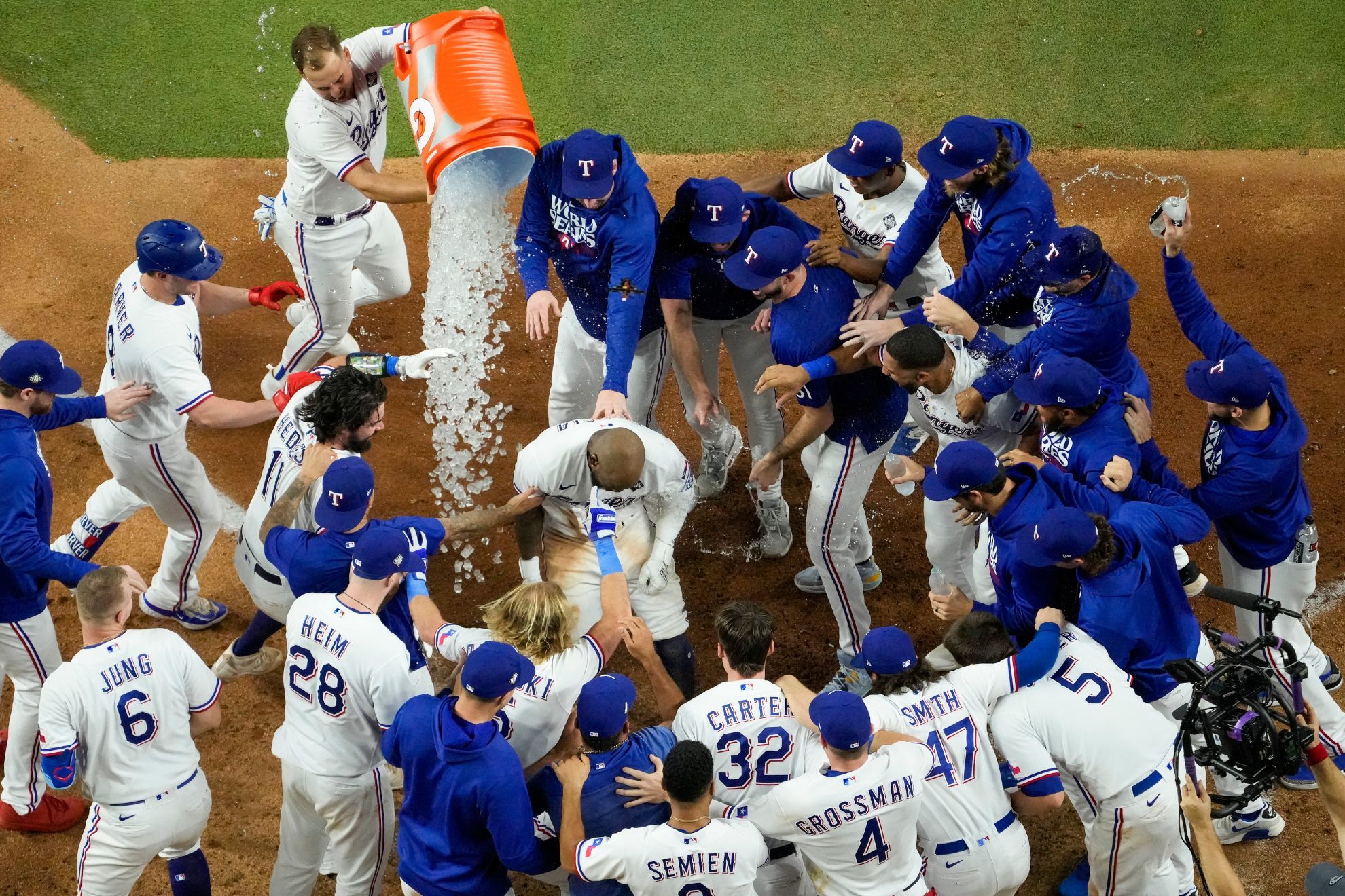 Adolis Garcias walkoff HR completes Rangers comeback over D-backs in opener