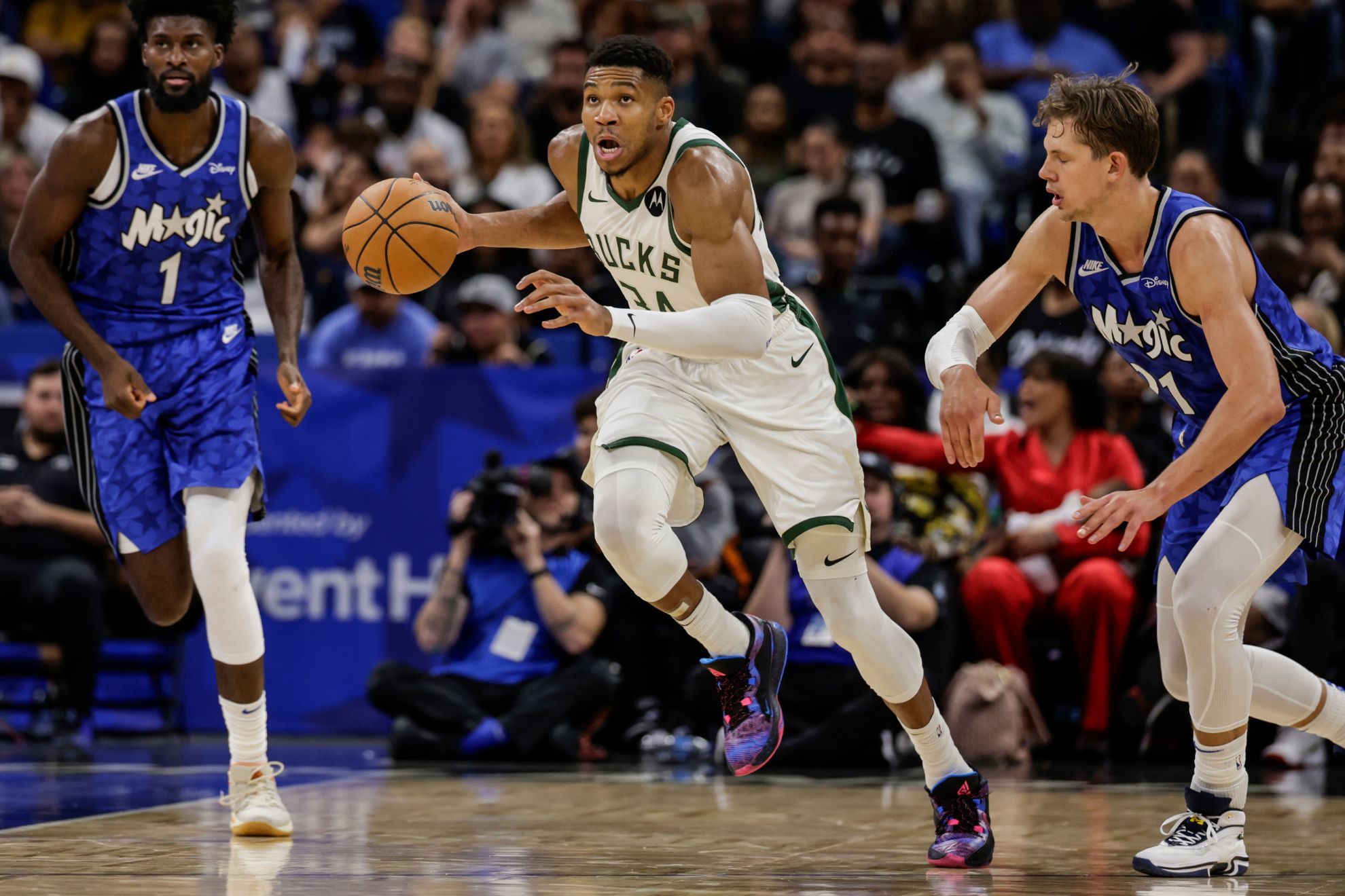 Antetokounmpos incredible show again not enough for Bucks in loss vs. Magic