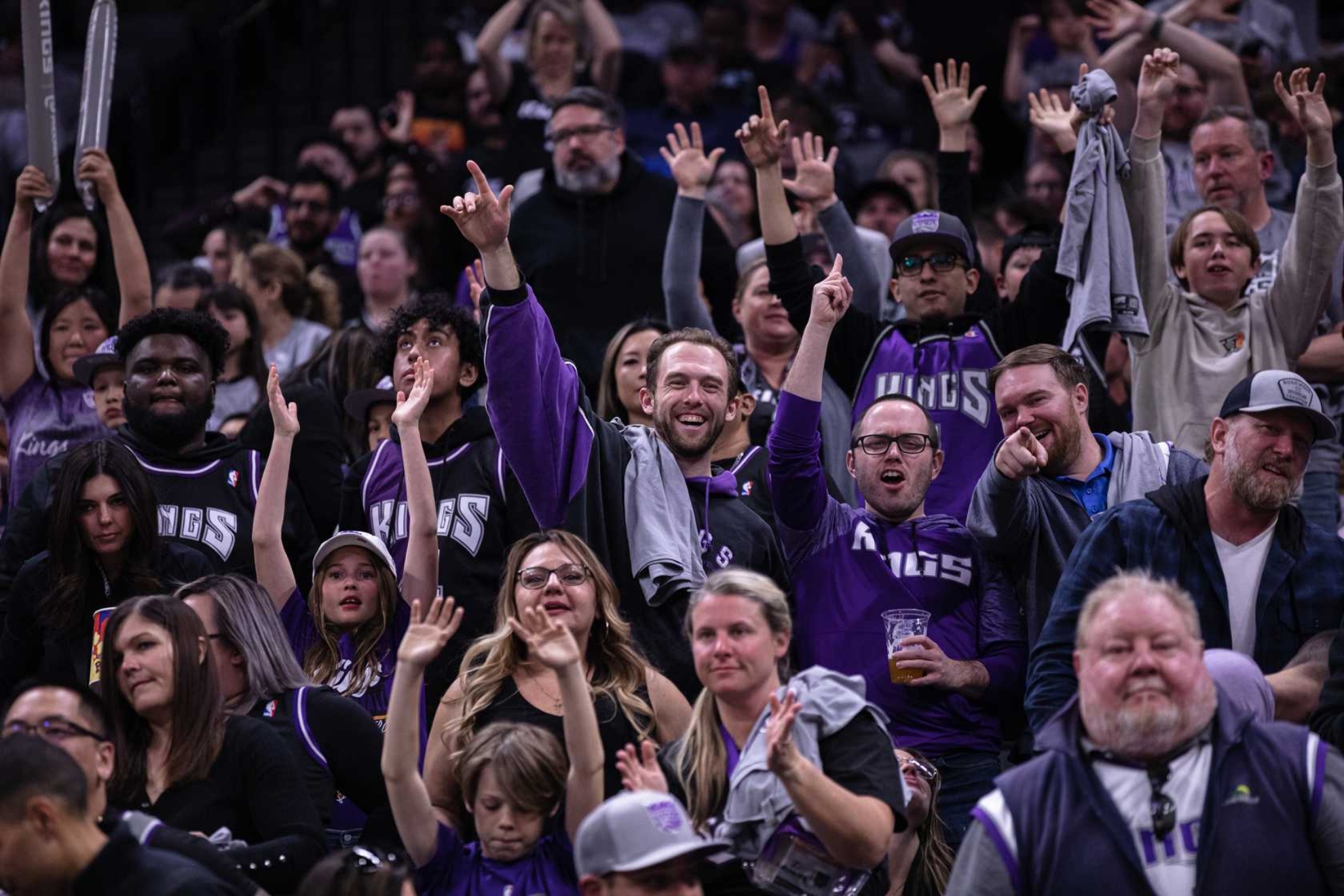 Kings fans.