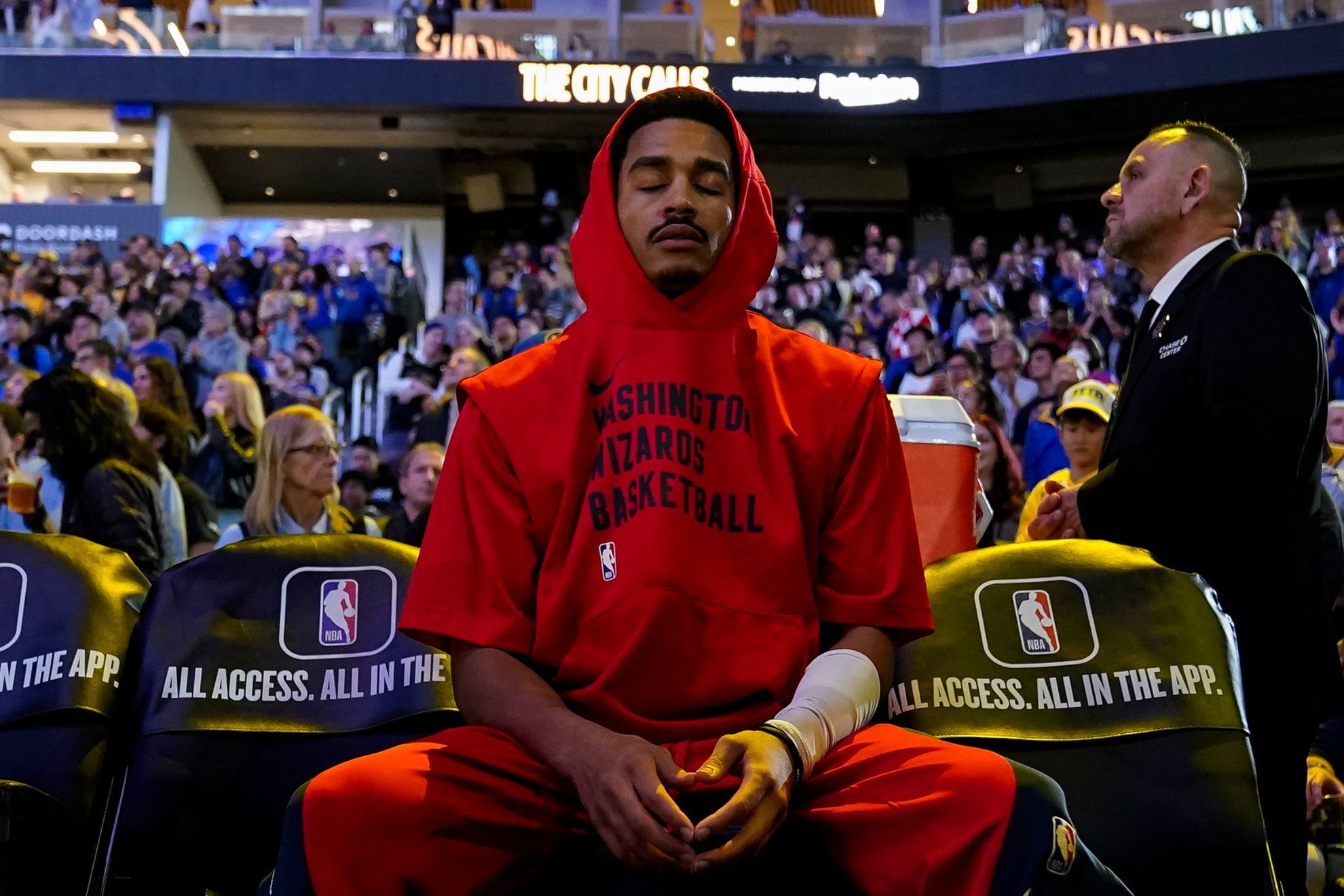 Warriors fans show love to Jordan Poole, then boo him for rest of Wizards loss