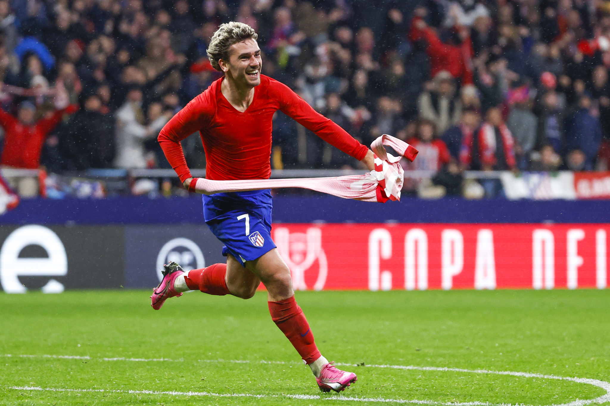 Atletico Madrids Antoine Griezmann celebrates his goal