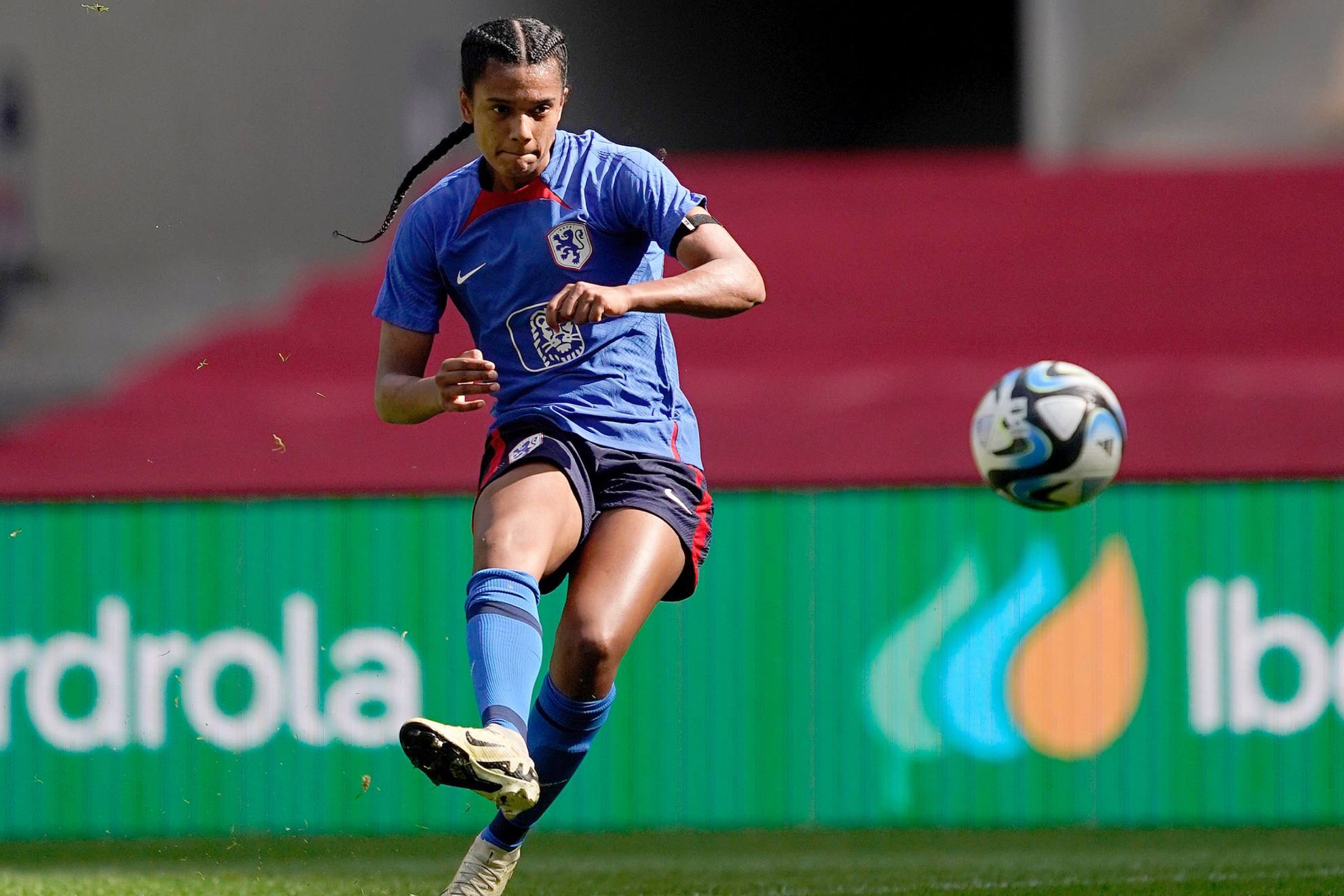 Esmee Brugts durante un entrenamiento en La Cartuja / KNVB