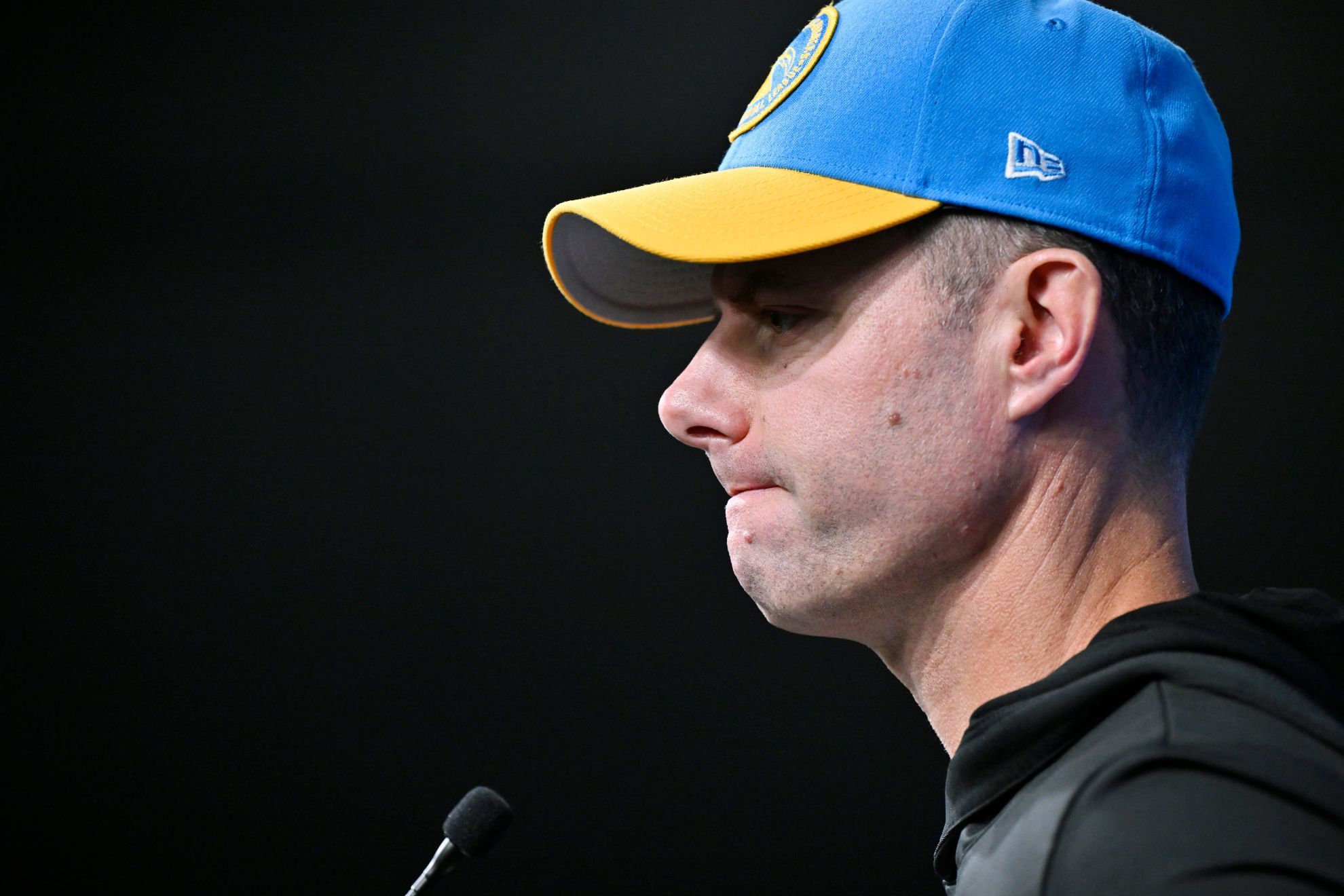 Kyle Shanahan interviews former Chargers HC Brandon Staley for DC vacancy