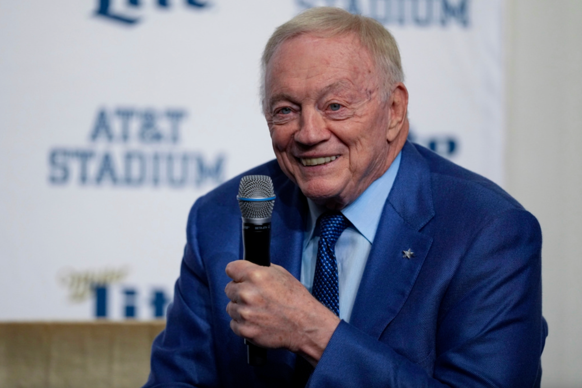 CeeDee Lamb has had enough of Jerry Jones: He no longer feels part of the Dallas Cowboys