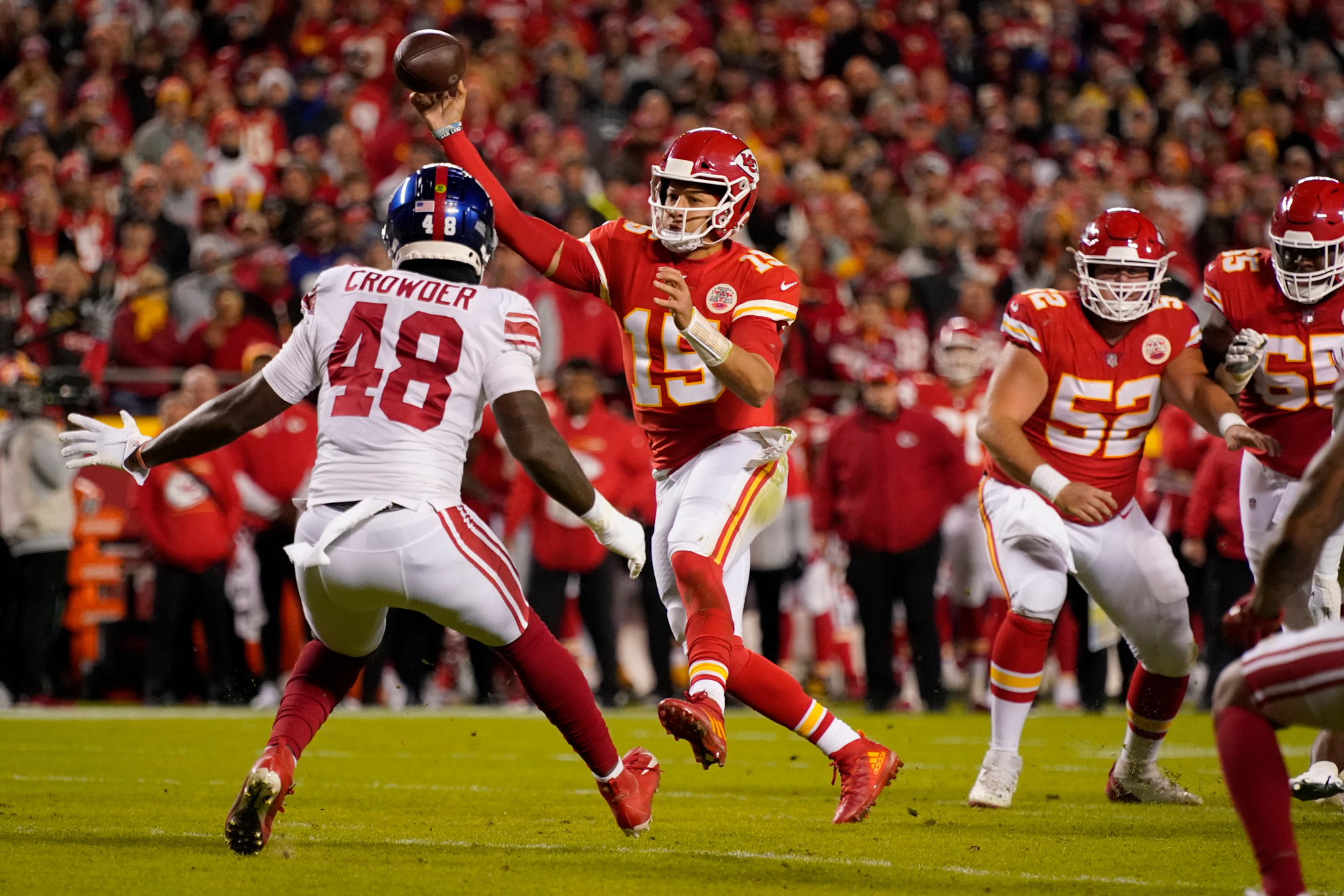 Patrick Mahomes against the New York Giants.