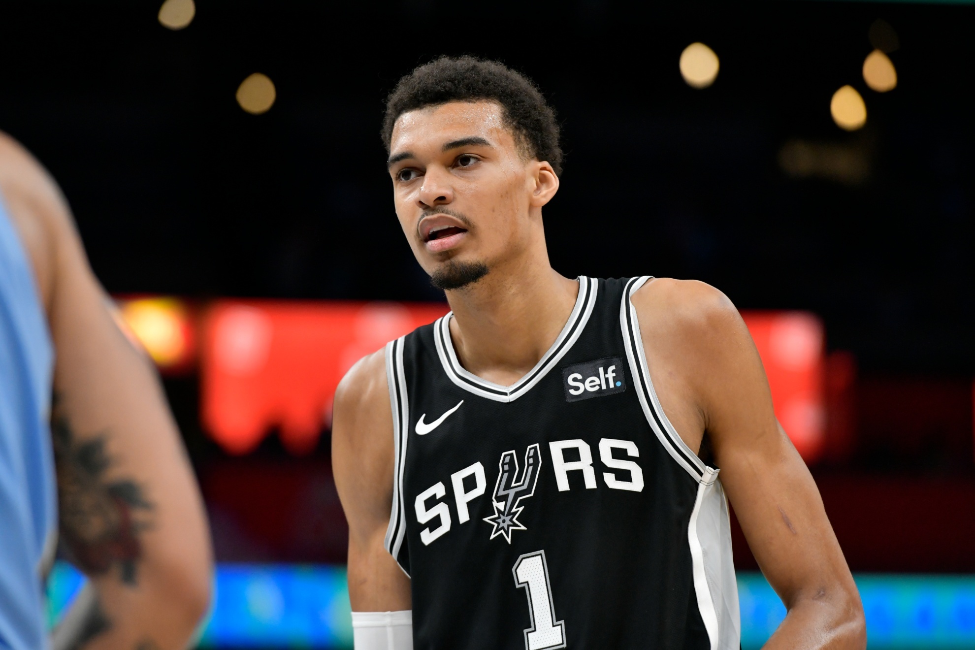 San Antonio Spurs center Victor Wembanyama (1) plays in the first half of an NBA basketball game against the Memphis Grizzlies Tuesday, April 9, 2024, in Memphis, Tenn. (AP Photo/Brandon Dill)