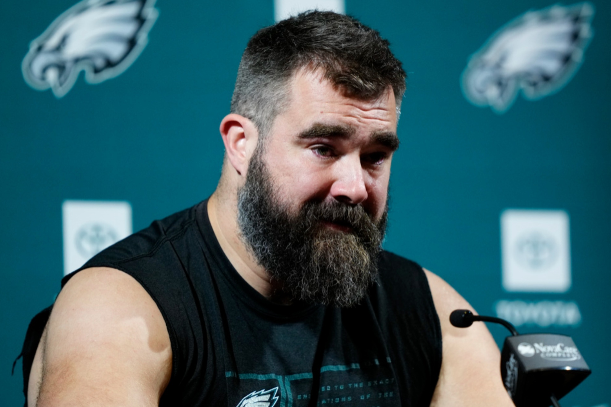 Jason Kelce oficially retired from the NFL at the end of the 2023 season