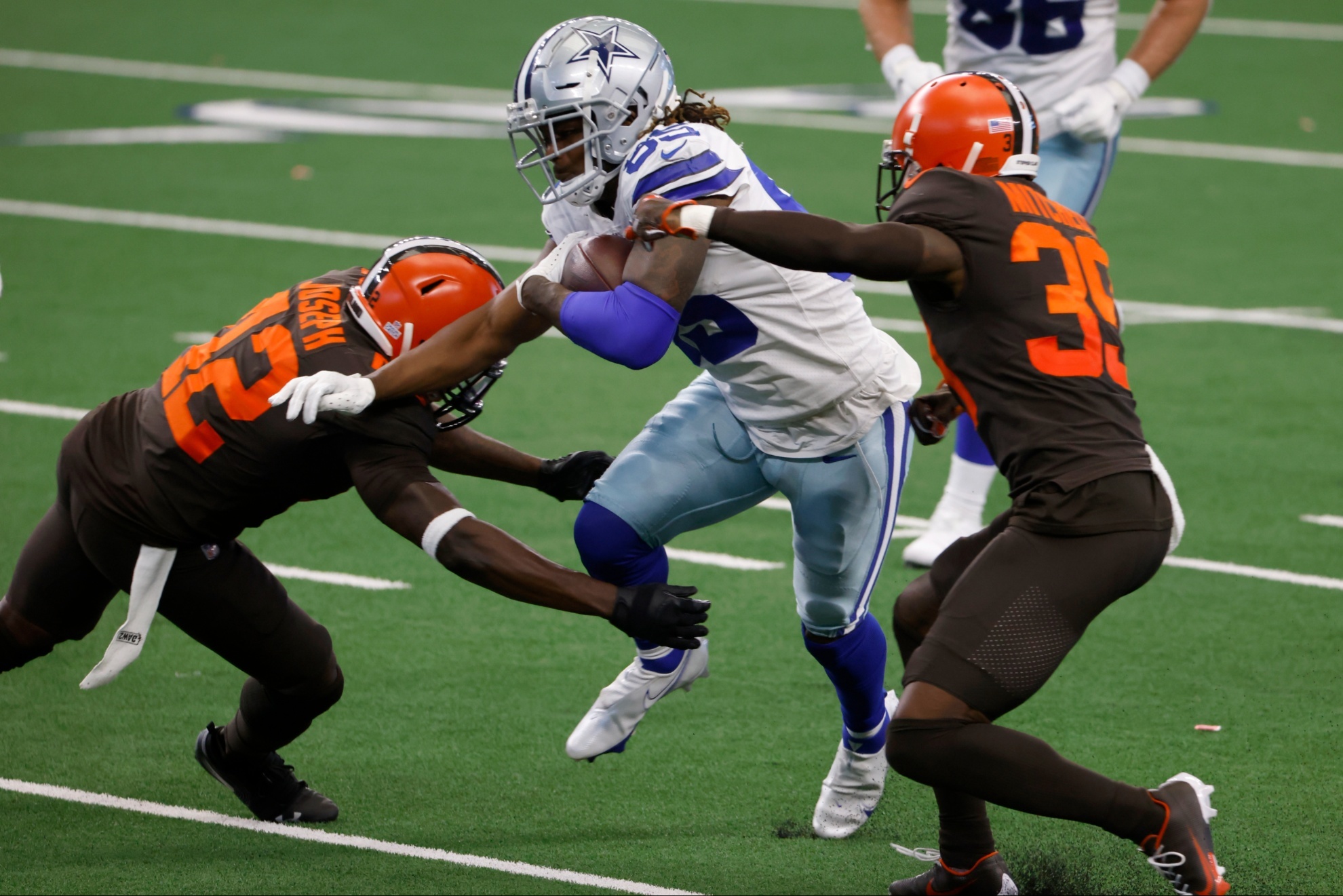 Browns and Cowboys will clash on Week 1 at Cleveland.