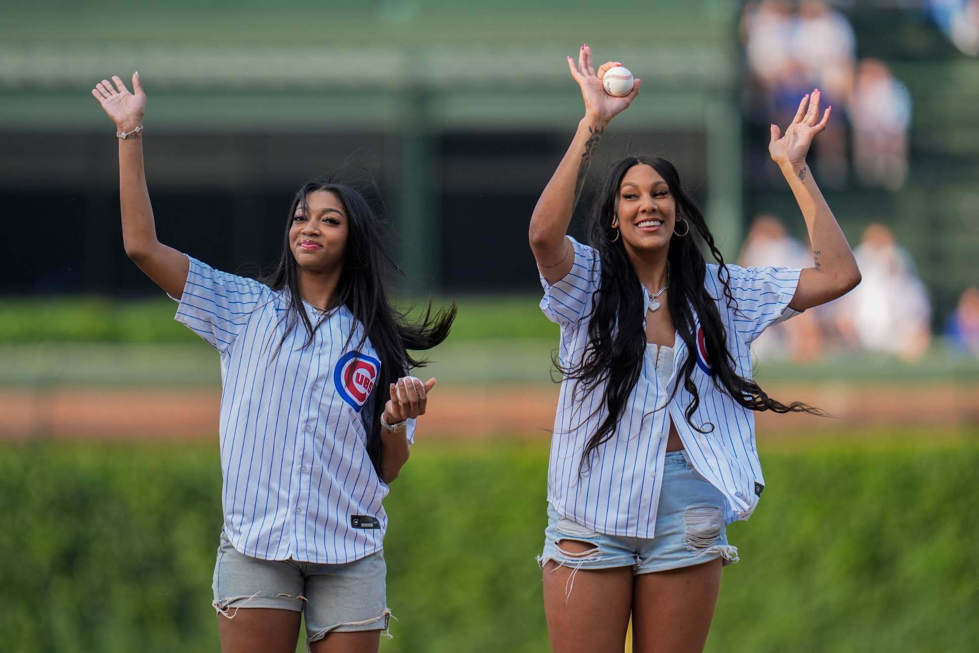 Angel Reese and Kamilla Cardoso threw out the first pitch at a Cubs game