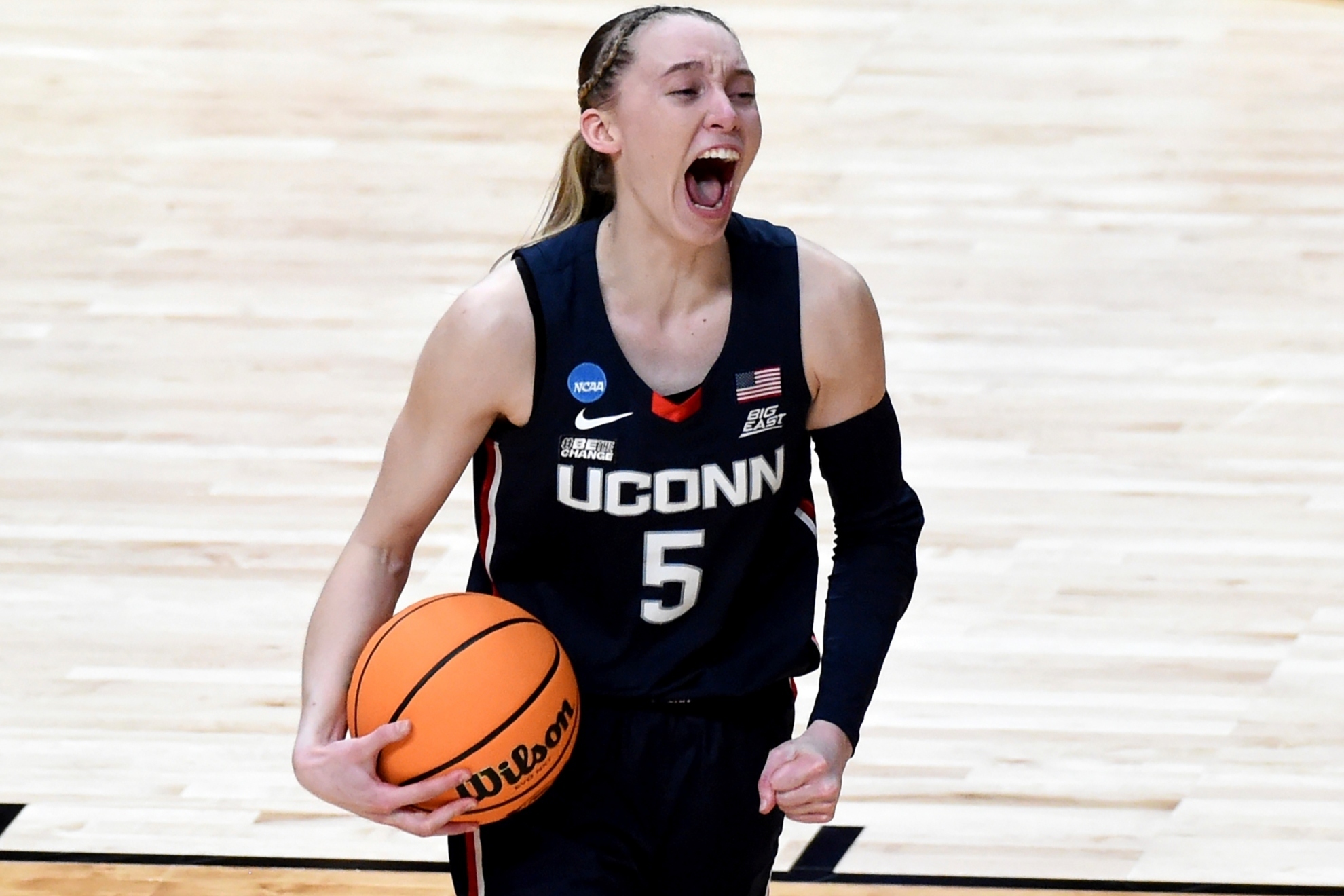 Paige Bueckers with UConn