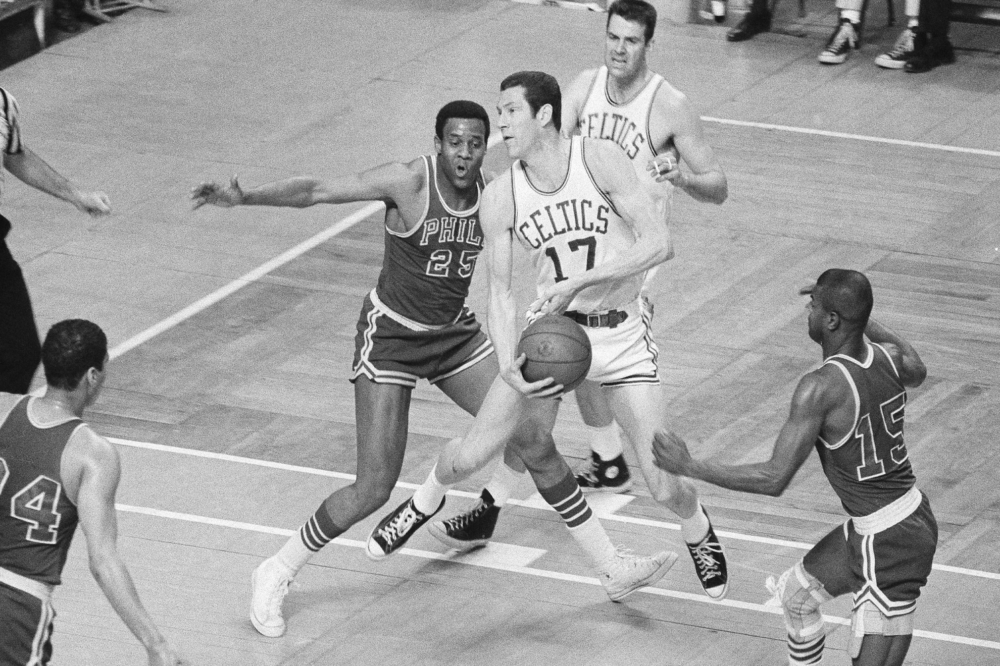 Chet Walker cause of death: What did the NBA champion with the Sixers and Hall of Famer die of?