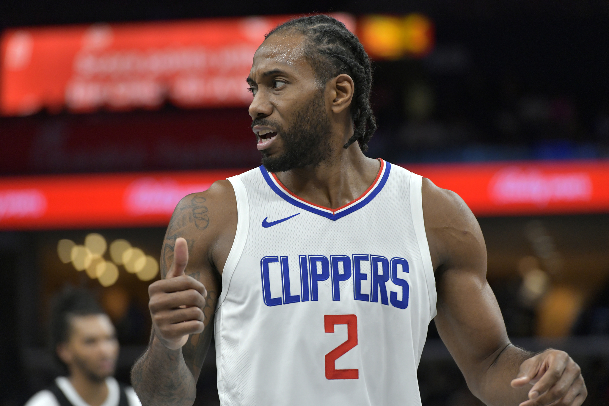 Kawhi Leonard cuts his iconic braids and his new haircut leaves NBA fans in shock