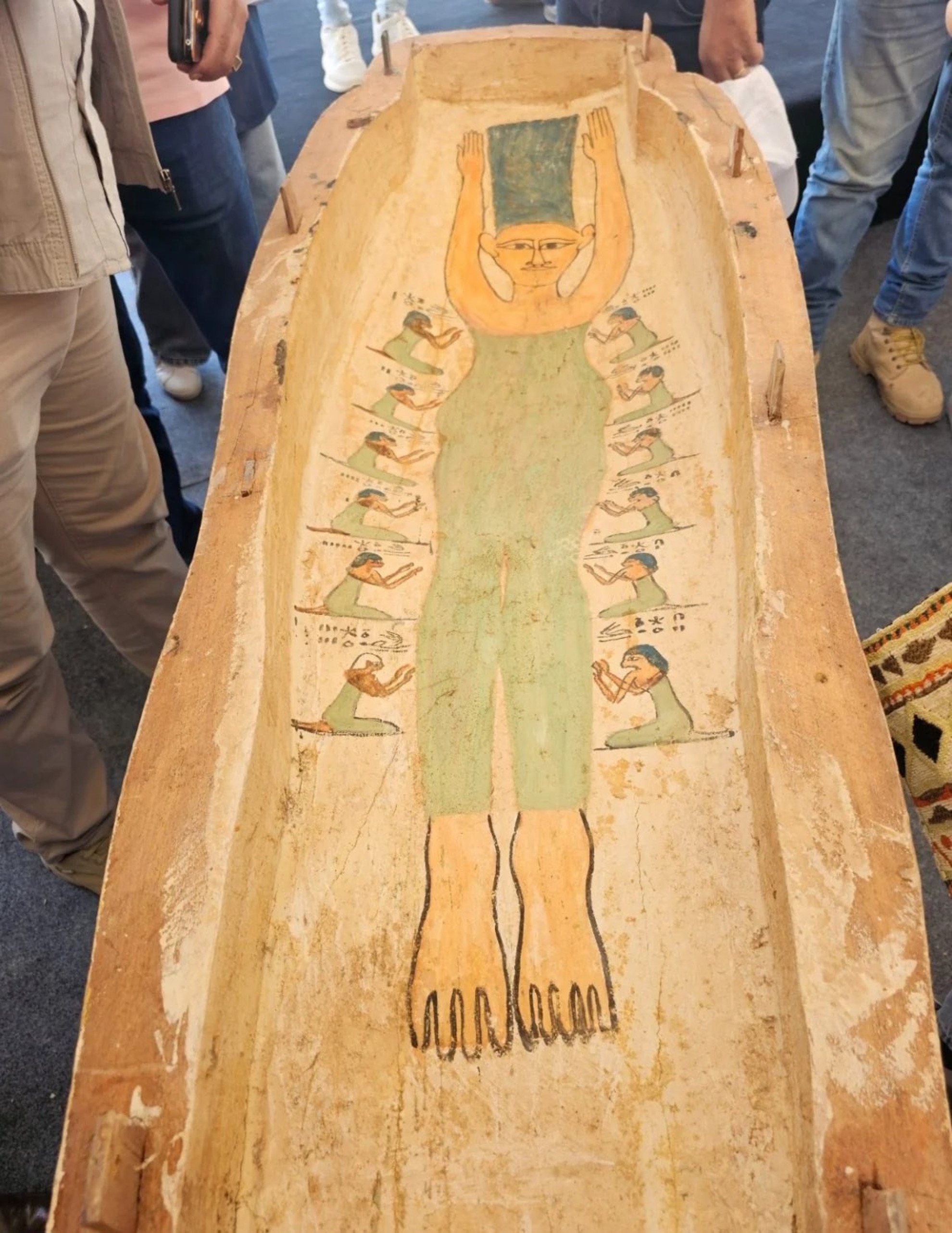 3,500-year-old Egyptian sarcophagus with engraved drawing of Marge Simpson discovered