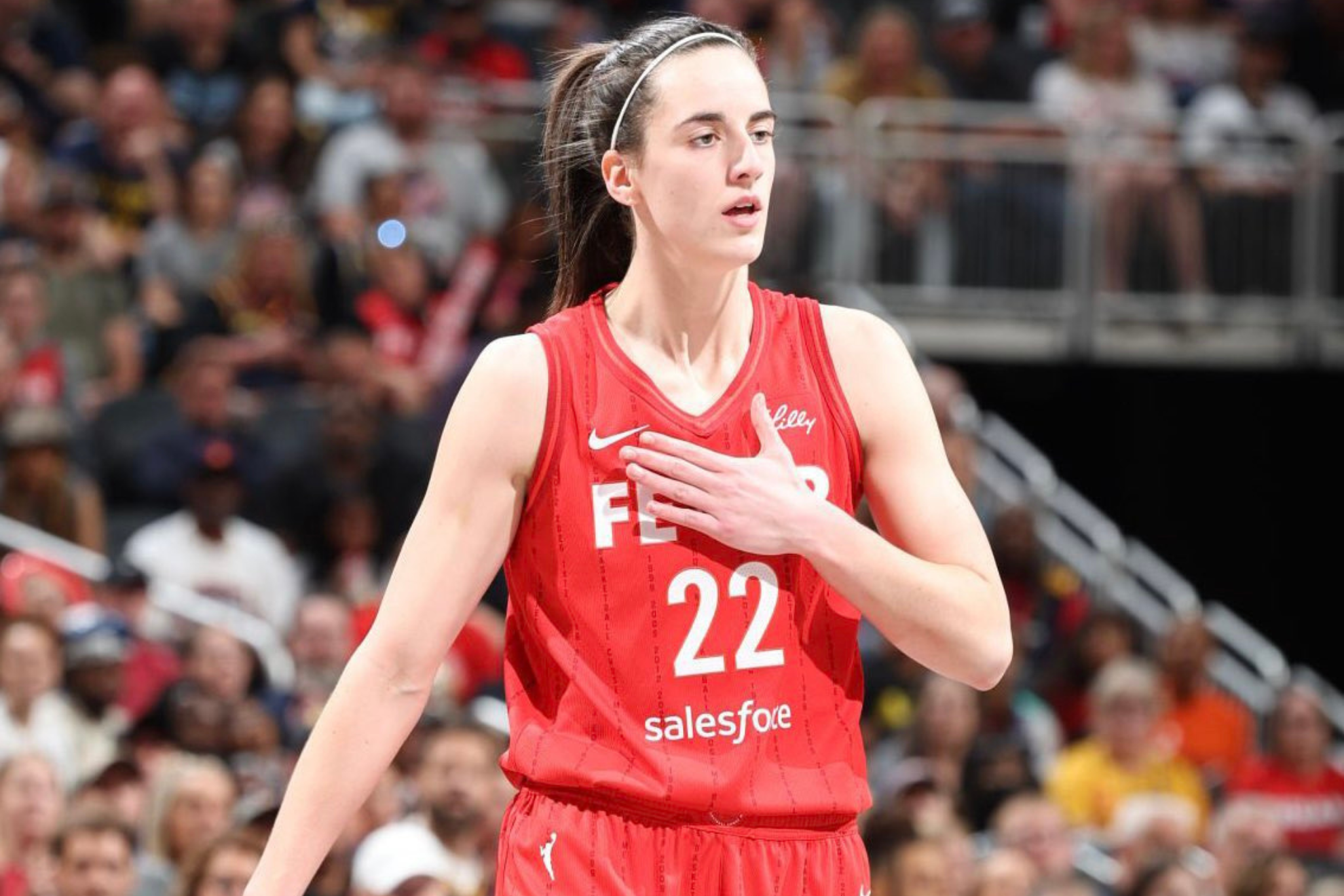 Caitlin Clark gets new and unusual advice on dealing with WNBA physicality