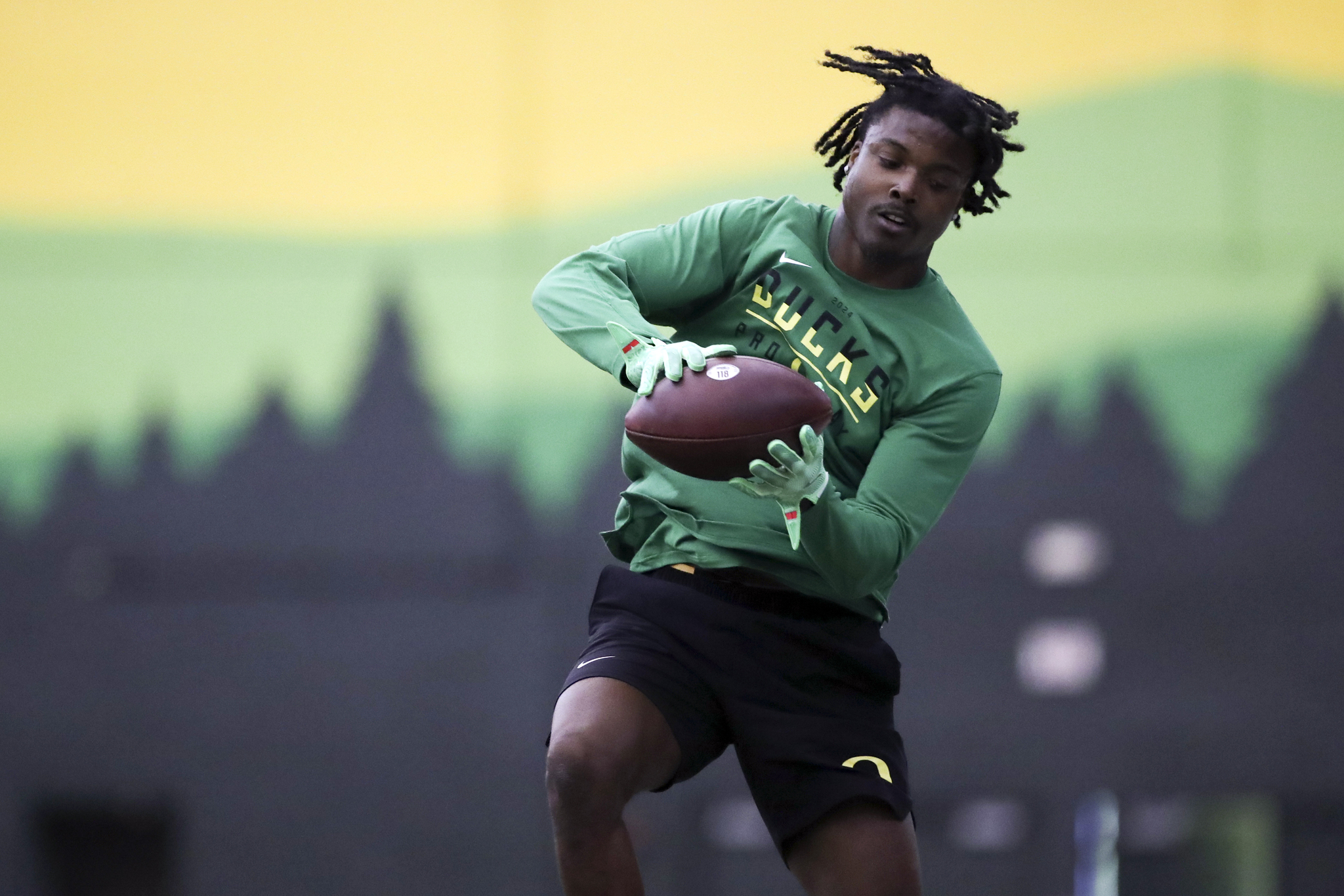 Oregon cornerback Khyree Jackson participates in a position drill at the schools NFL Pro Day 2024