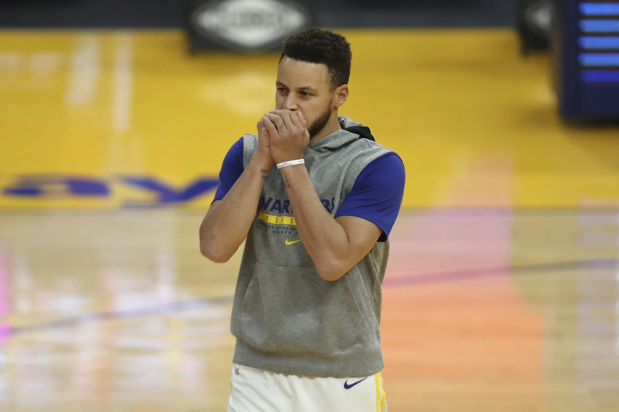 Steph Curry gets nervous with a reporter