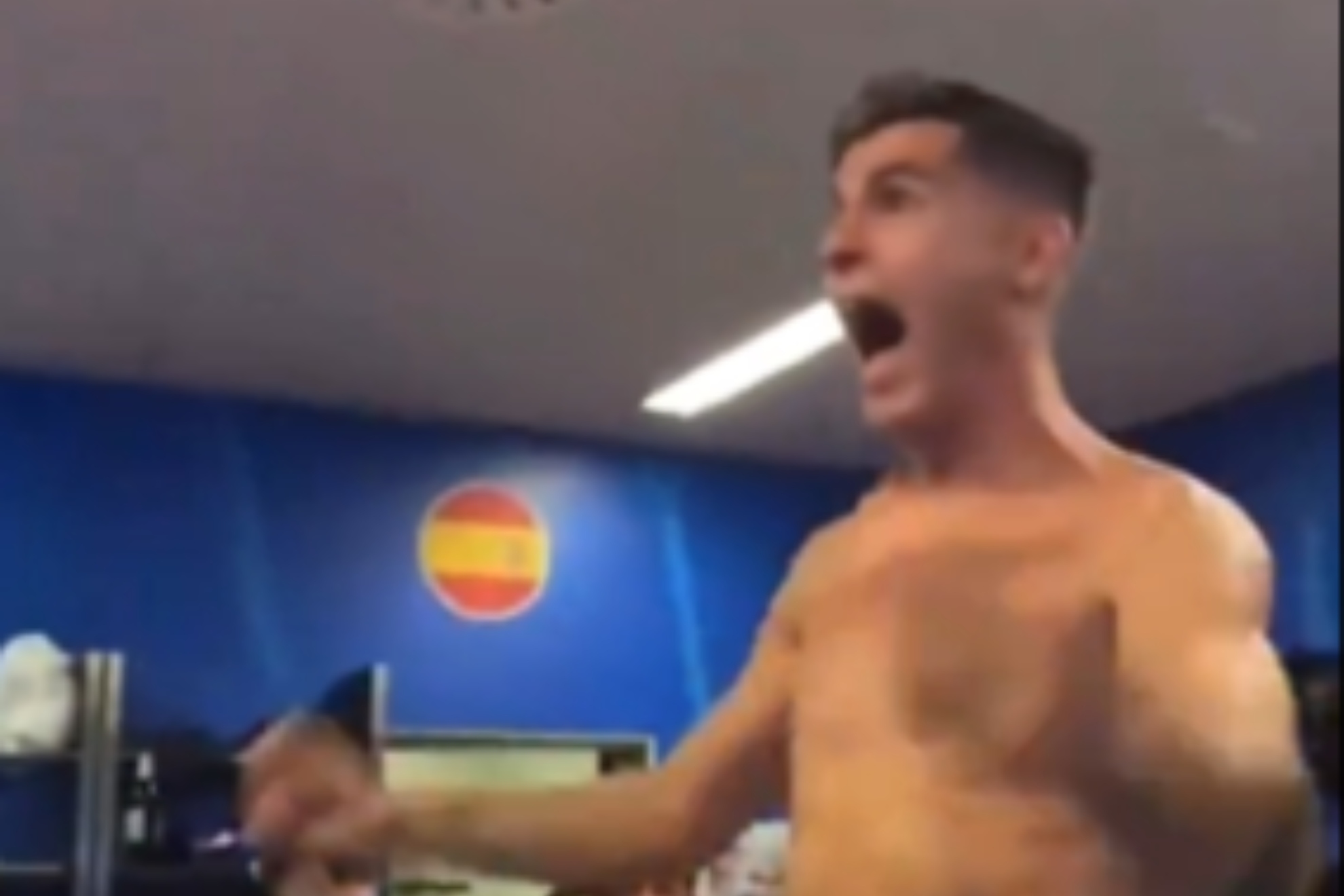 Morata goes half-naked, Nico Williams and Lamine Yamal dance to the rhythm during locker room celebration