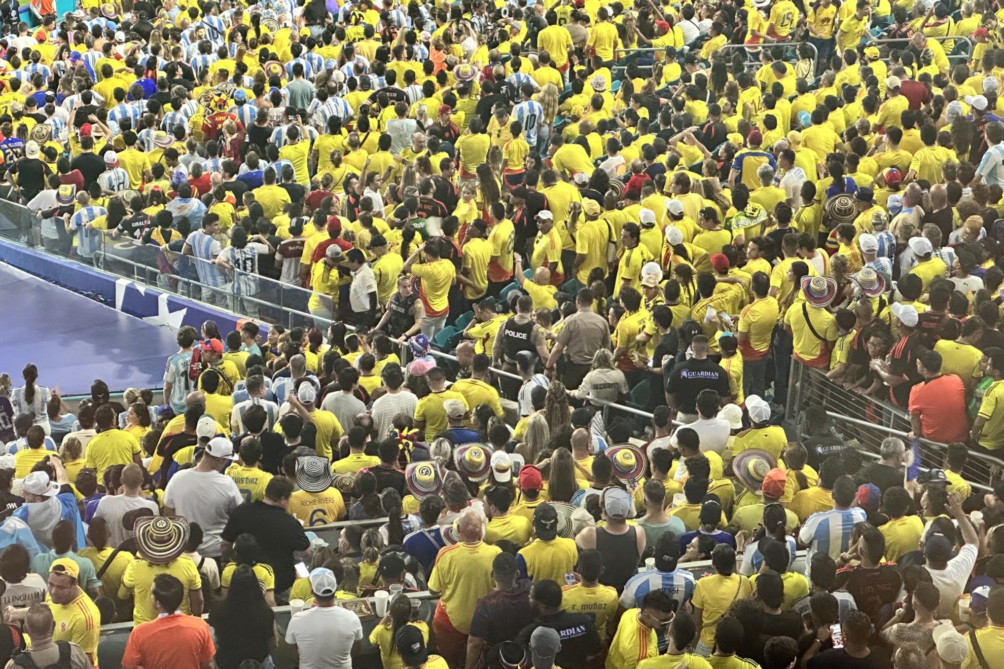 Police detain dozens of fans who tried to enter Copa America without tickets destroying everything in their path