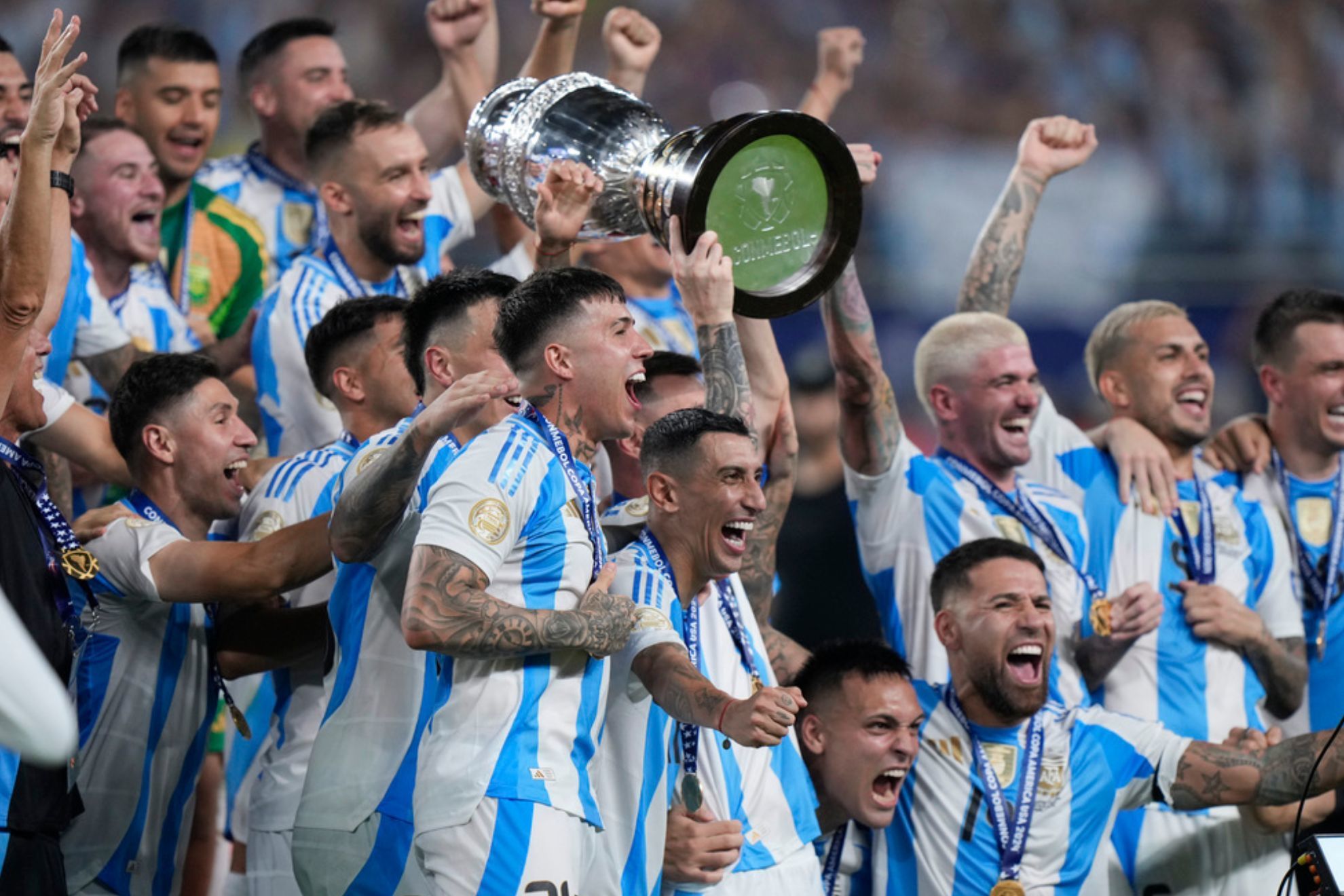 Argentina wins its 3rd consecutive major tournament