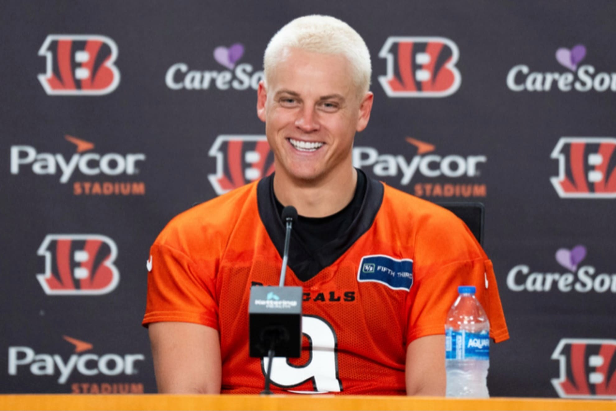 Cincinnati Bengals superstar quarterback Joe Burrow and his bold new look.