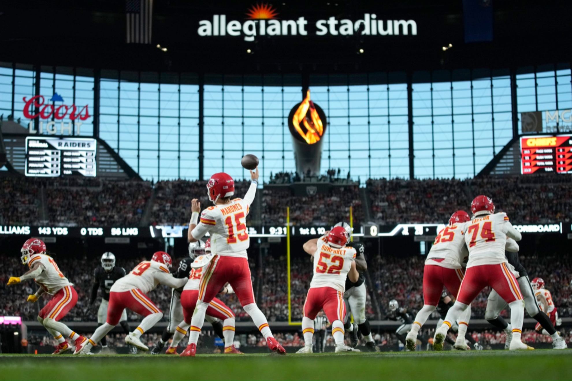 Patrick Mahomes (15) beat the Raiders 31-17 at Allegiant last November.