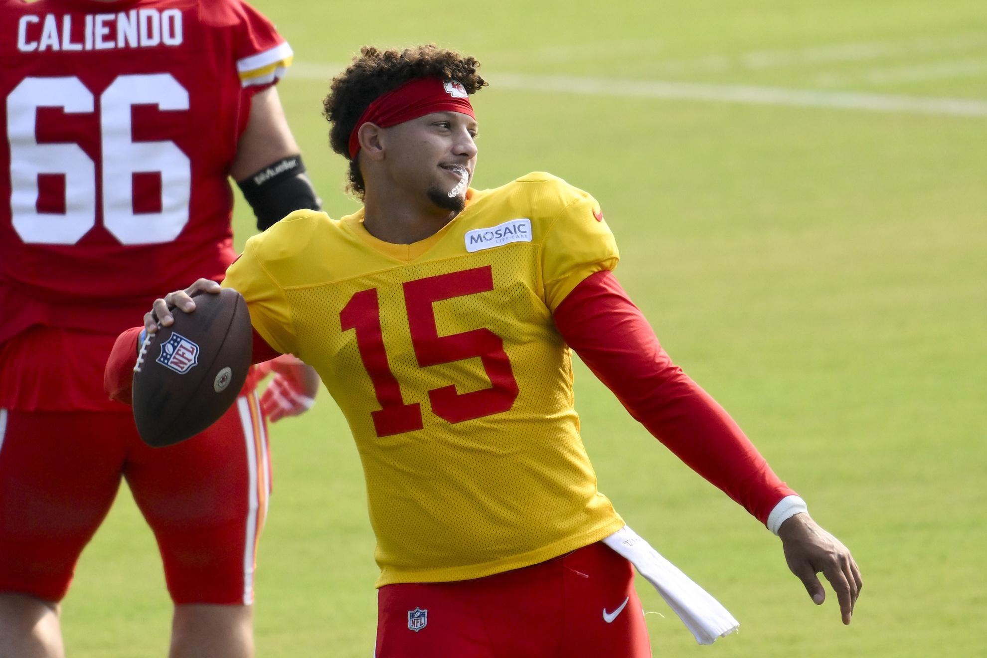 5 Quarterbacks Beyond Mahomes to Bet On for Fantasy Football