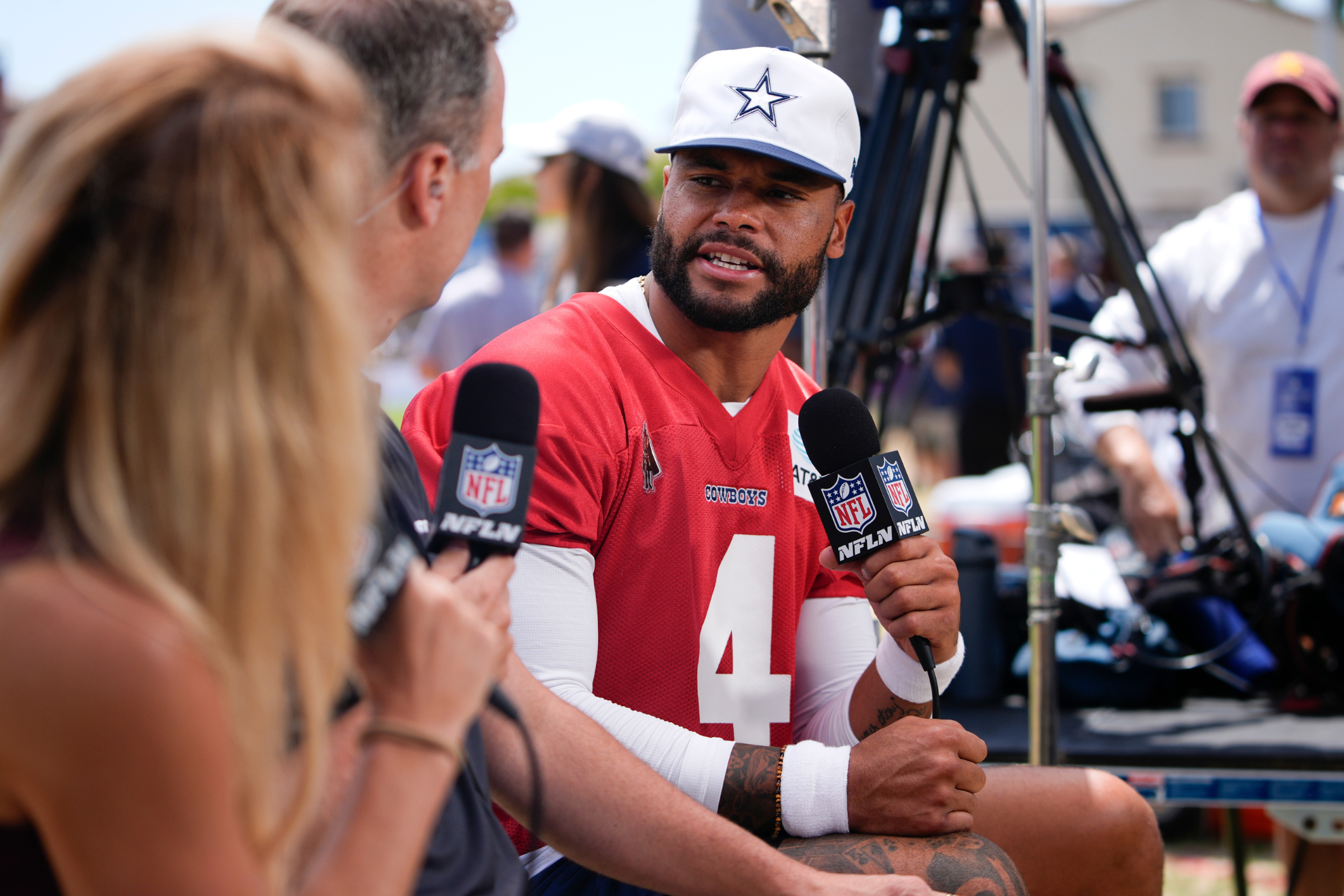 Dak Prescotts deadline revealed to extend his contract with the Dallas Cowboys