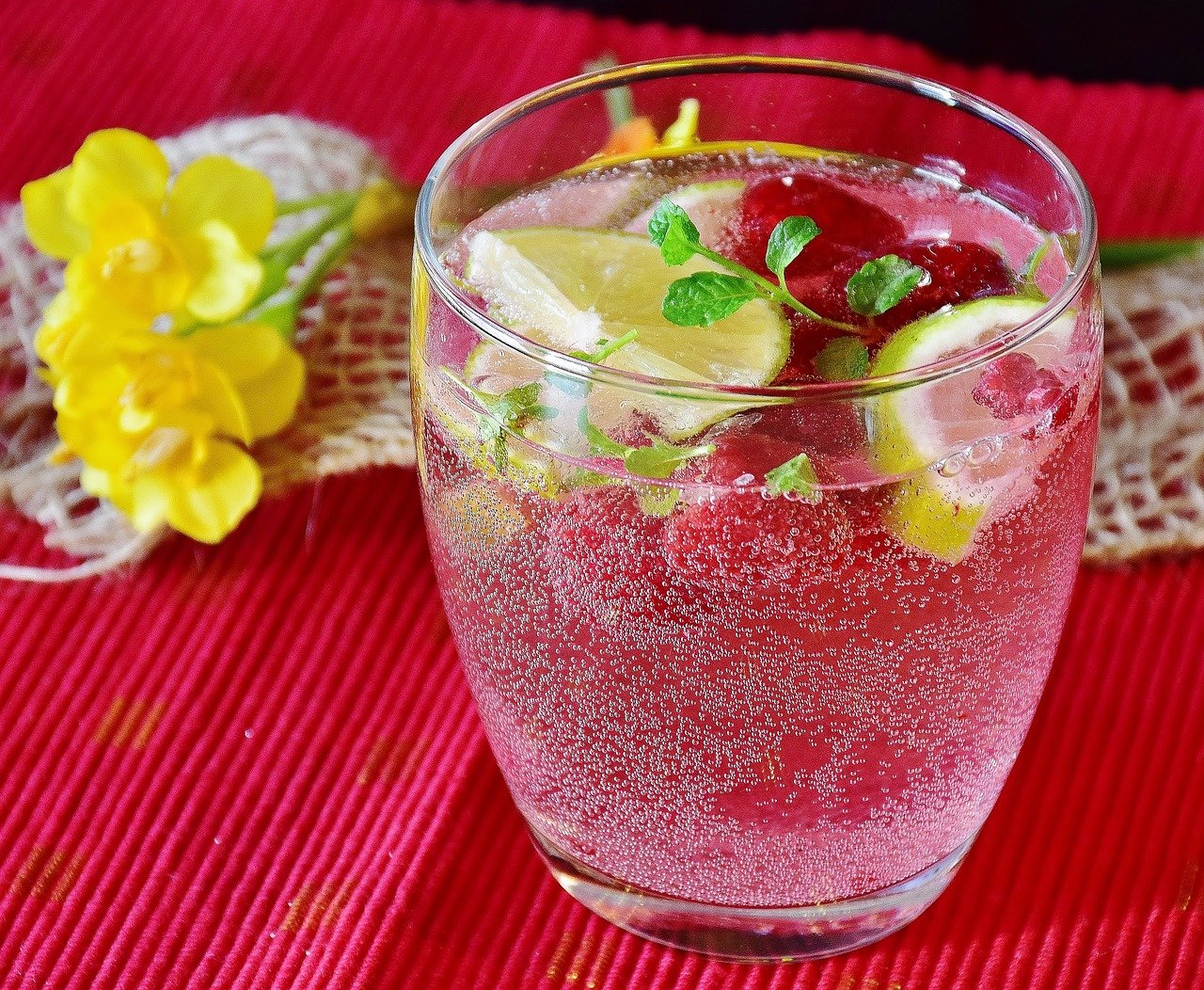 non alcoholic cherry lime spritzer