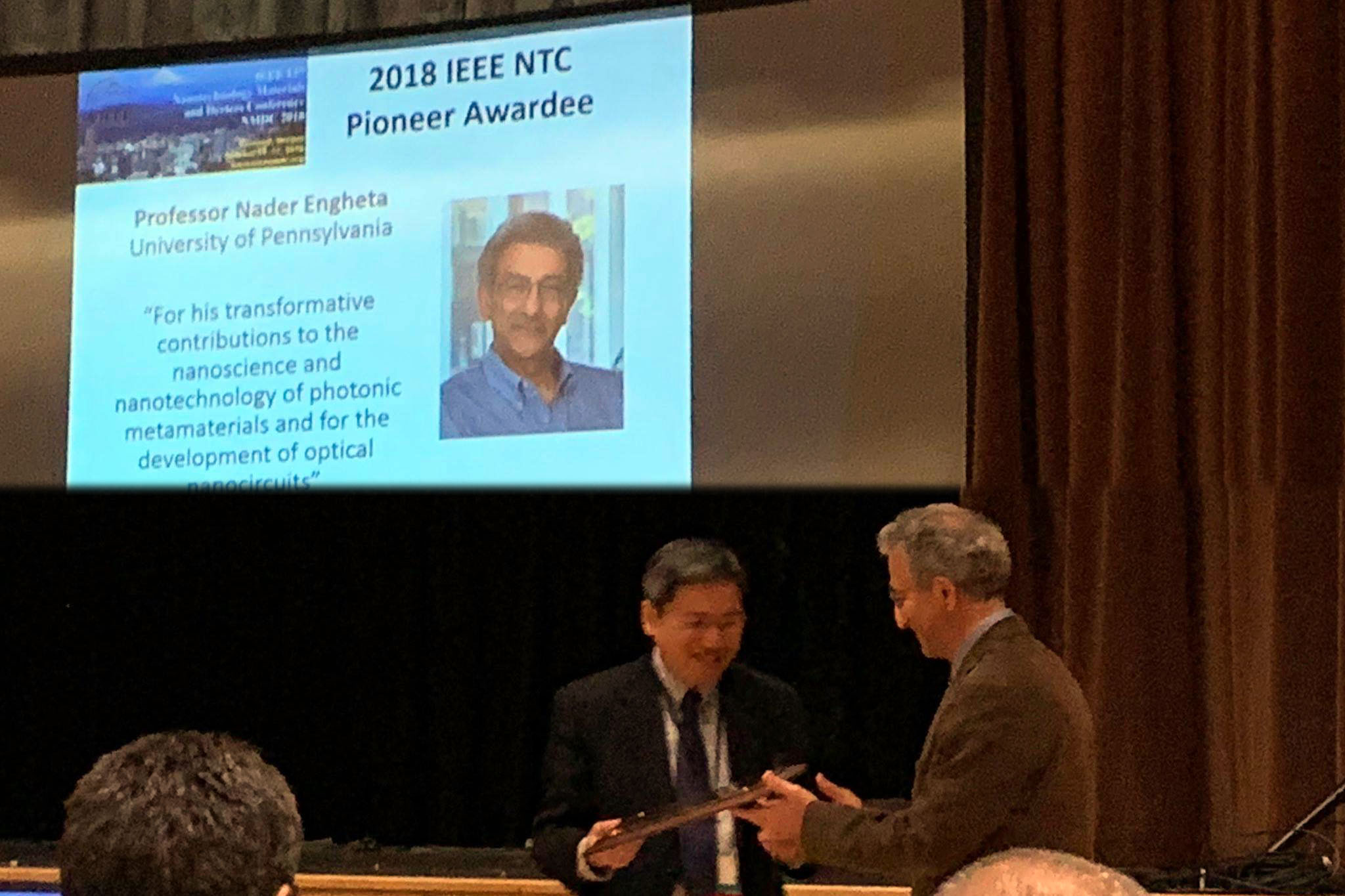 Nader Engheta receiving the 2018 Pioneer Award in Nanotechnology