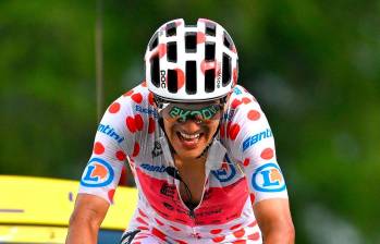 El ciclista ecuatoriano Richard Carapaz es el primer ecuatoriano que consigue quedarse con la camiseta de pepas en el Tour de Francia. FOTO: TOMADA DEL INSTAGRAM DE Richard Carapaz