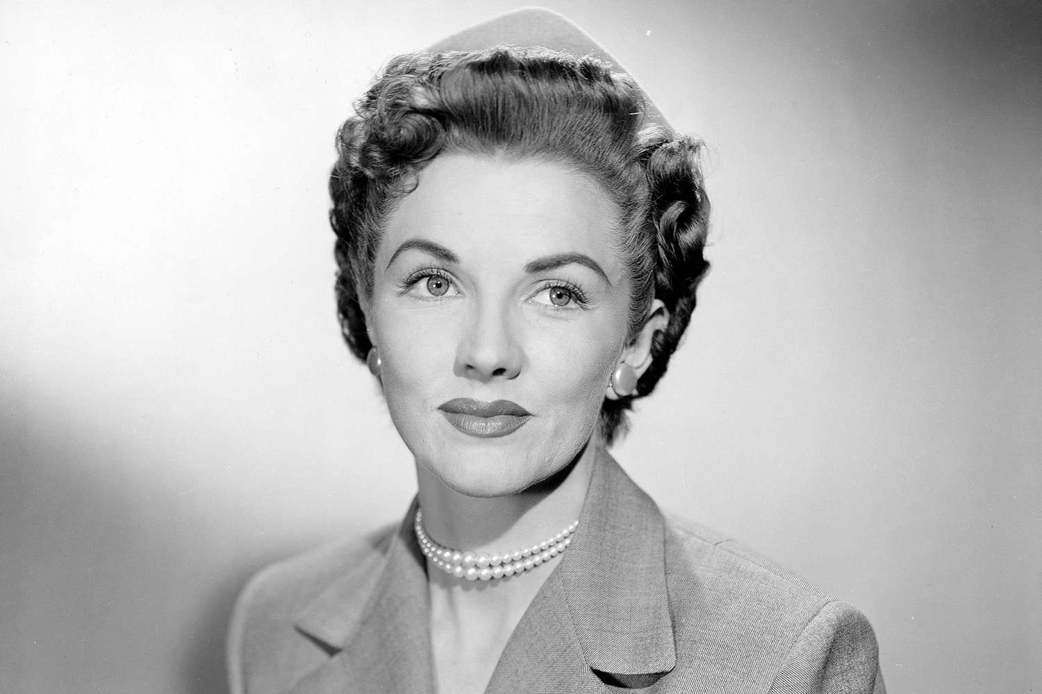 Phyllis Coates as "Lois Lane"