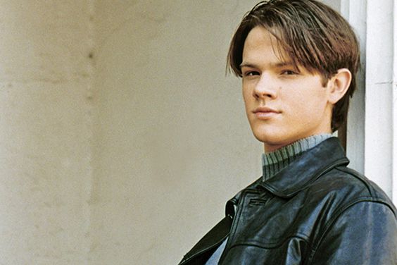 ALL CROPS: GILMORE GIRLS, Jared Padalecki, 2000-2007, photo:&copy; Warner Bros./