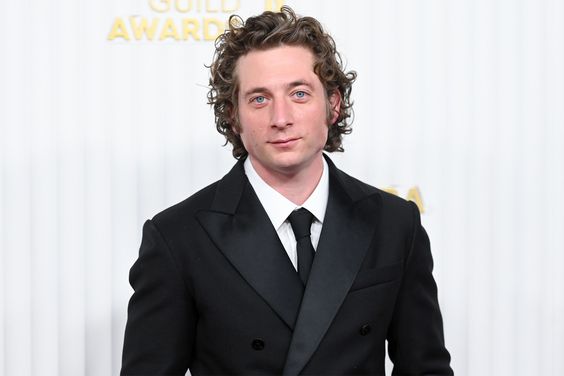 Jeremy Allen White