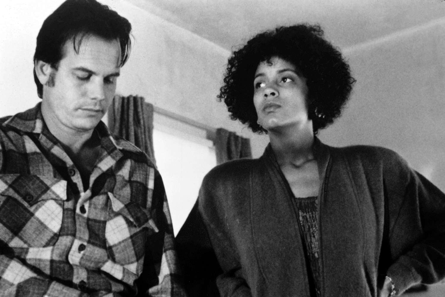 ONE FALSE MOVE, Bill Paxton, Cynda Williams, 1992