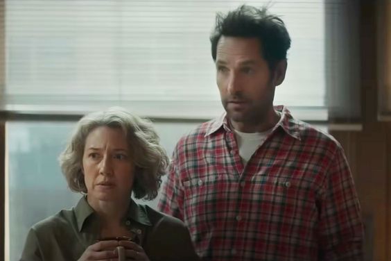 Paul Rudd and Carrie Coon together as their characters in Ghostbusters: Frozen Empire 