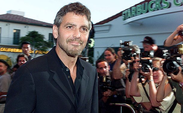 George Clooney at the Los Angeles Premiere of The Perfect Storm on June 26, 2000