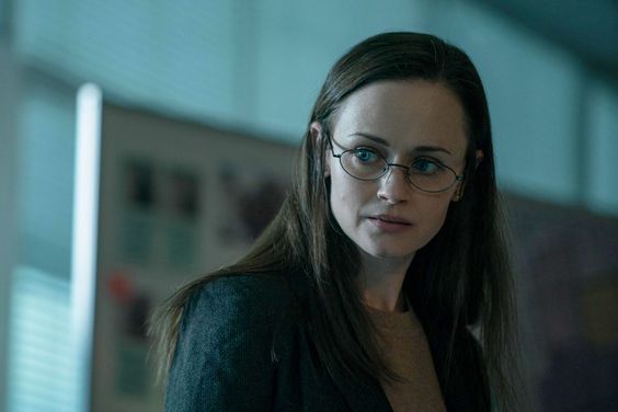 THE HANDMAID'S TALE, Alexis Bledel, ‘Nightshade', (Season 4, ep. 402, aired Apr. 28, 2021