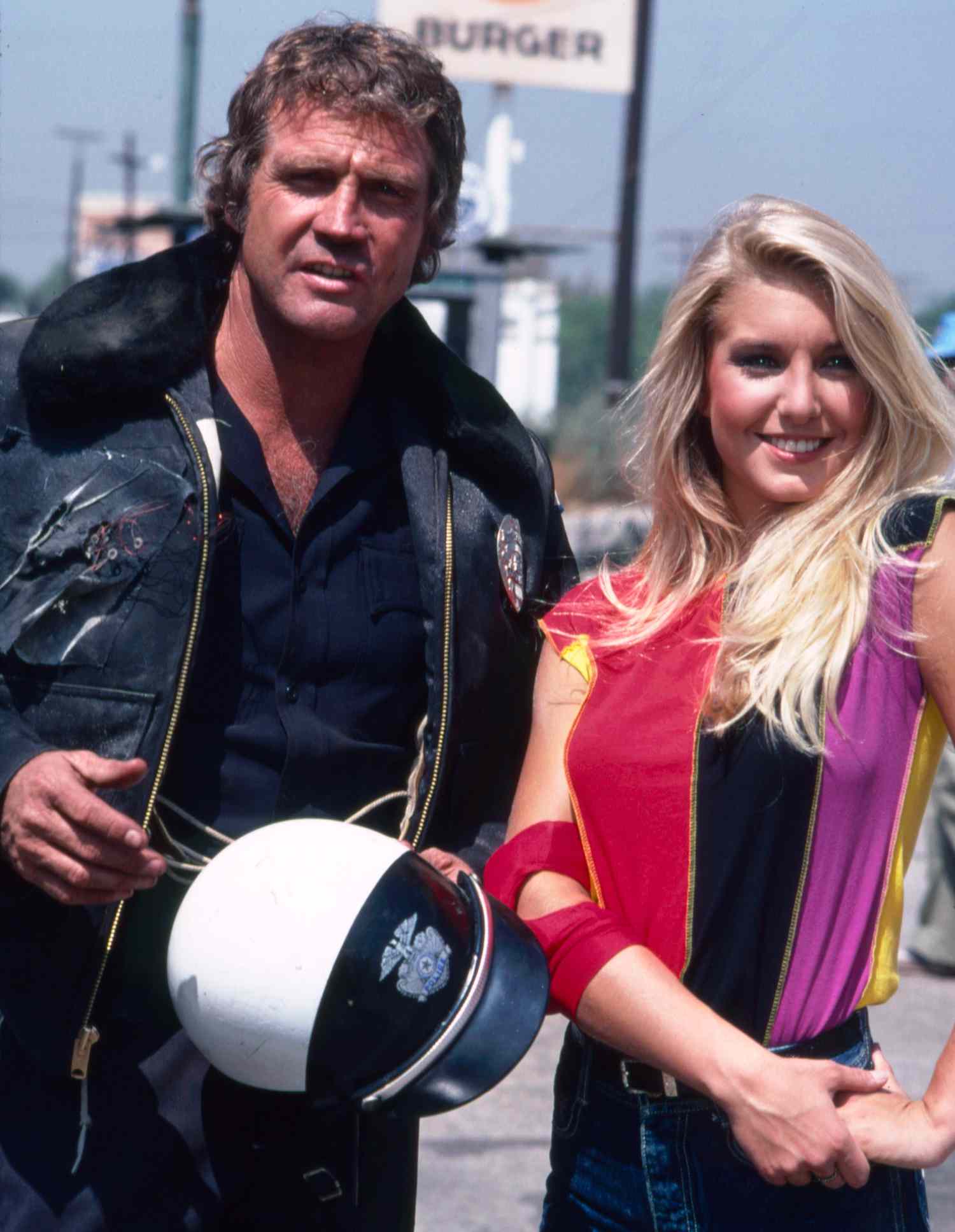 Lee Majors and Heather Thomas star in Fall Guy in 1981