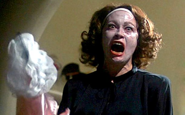 Joan Crawford, Mommie Dearest (1981)