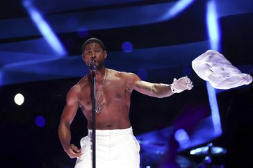 Usher performs onstage during the Apple Music Super Bowl LVIII Halftime Show at Allegiant Stadium on February 11, 2024 in Las Vegas, Nevada. (Photo by Jamie Squire/Getty Images)