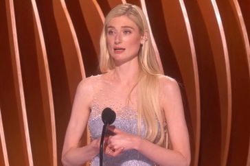 Elizabeth Debicki at the SAG Awards 2024