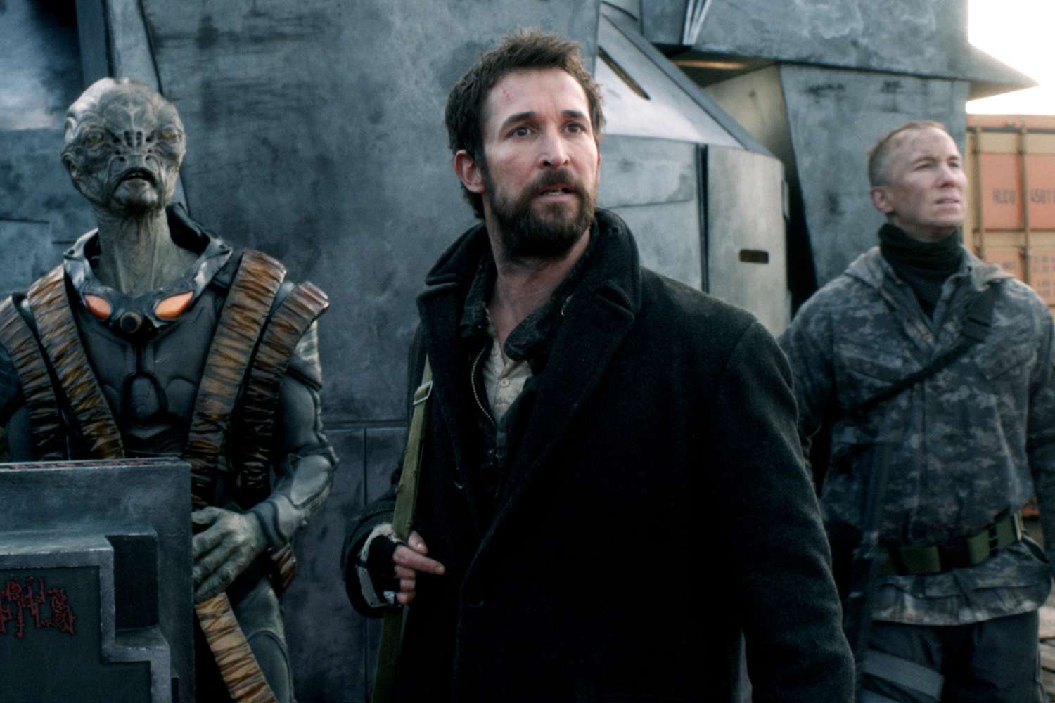 Doug Jones and Noah Wyle on 'Falling Skies'