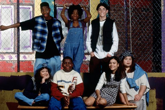 ALL THAT, top row, from left: Kel Mitchell, Angelique Bates, Josh Server, bottom row: Katrina Johnson, Kenan Thompson, Alisa Reyes, Lori Beth Denberg